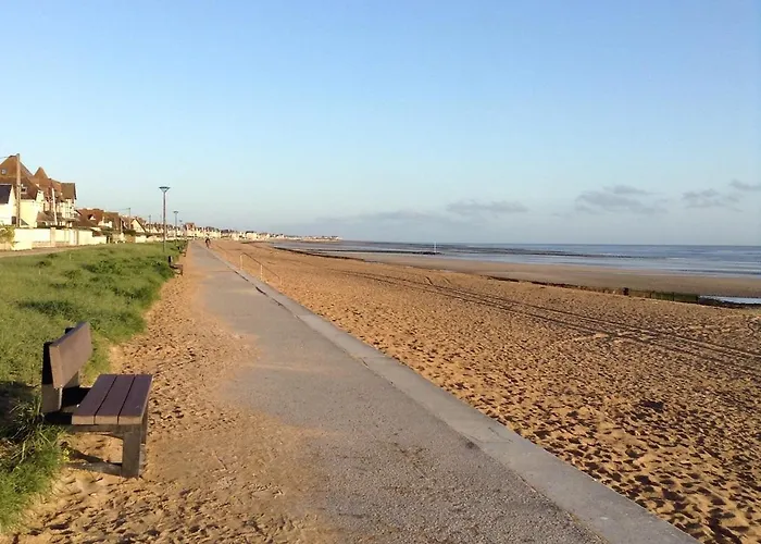 30m De La Mer! Dans Maison アパート