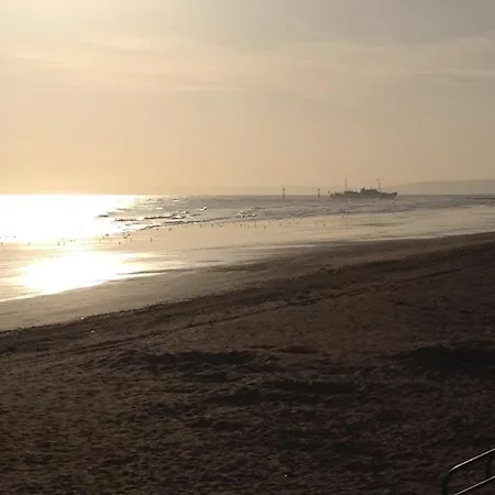 Appartement 30m De La Mer! Dans Maison Hermanville-sur-Mer