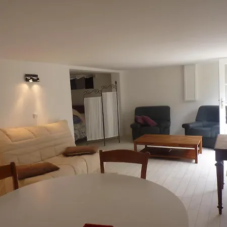 Appartement 30m De La Mer! Dans Maison